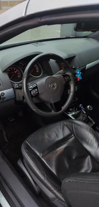 Opel Astra cena 16500 przebieg: 150000, rok produkcji 2008 z Warszawa małe 46